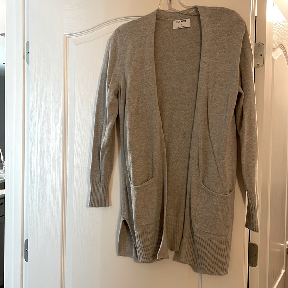 Longer length (right past my rear) medium weight cardigan.